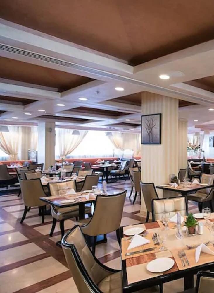 

Roma - ‘Udhaybah - Garden Hotel Muscat