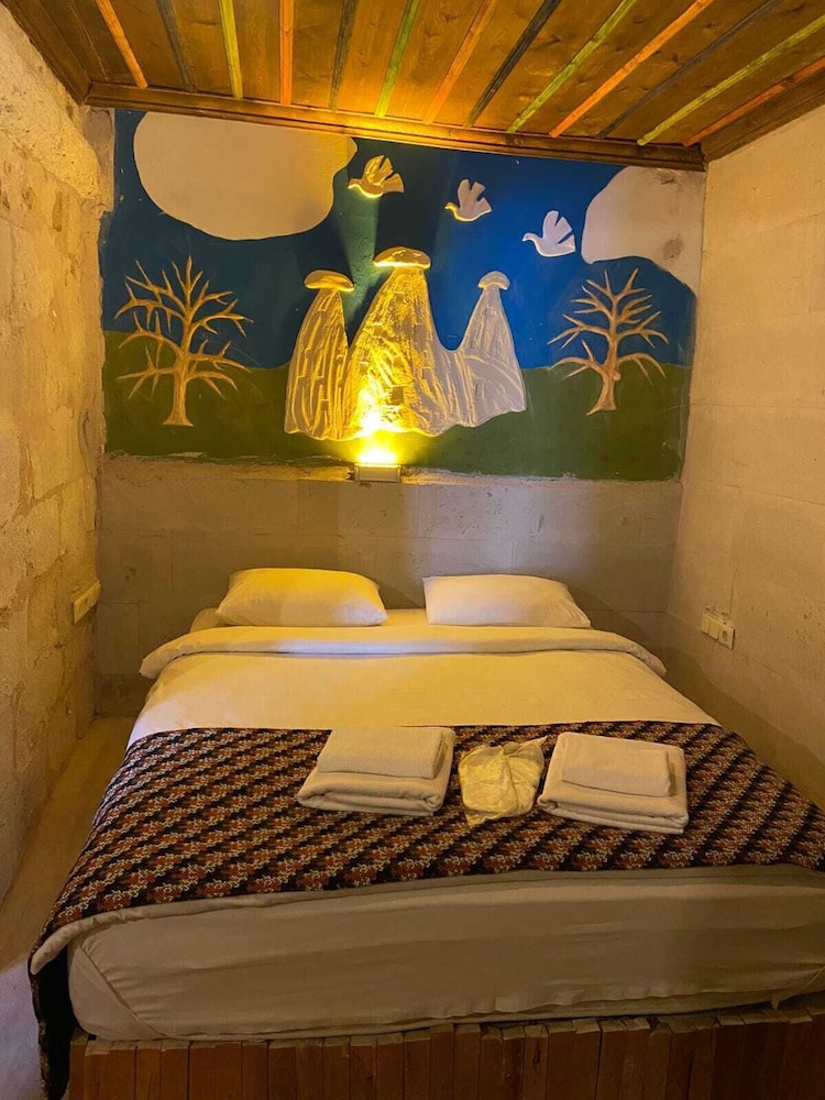 

Bologna - Nevsehir - Duru Cappadocia Stone House