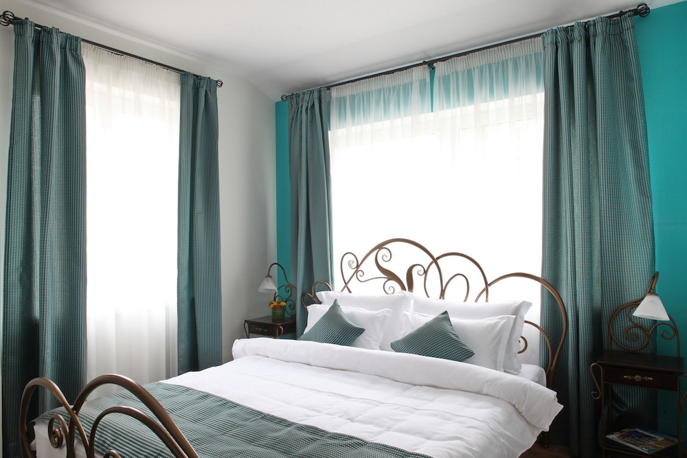 

Milano - Belgrado - Hotel DUM