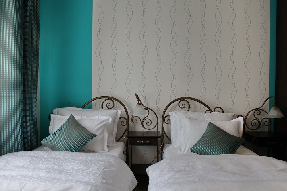 

Milano - Belgrado - Hotel DUM