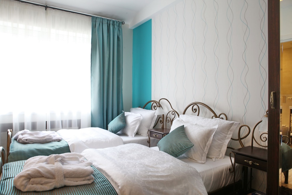 

Milano - Banjica - Hotel DUM