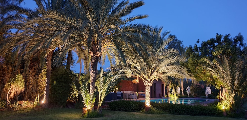 

Torino - Oumnass - Very Chic Private Villa With Garden And Pool