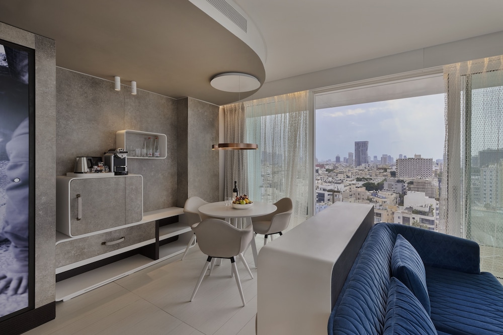 

Torino - Tel Aviv - Port Tower by Isrotel Design