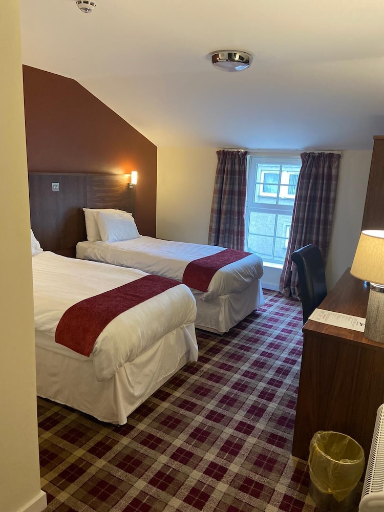 

Venezia - Perth - Scone Arms Hotel