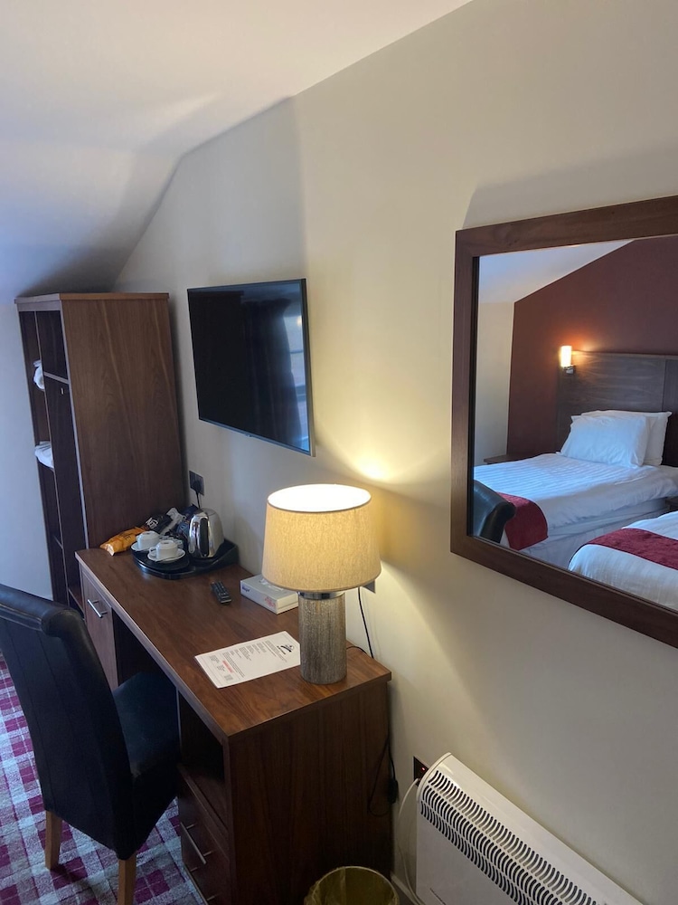 

Venezia - Perth - Scone Arms Hotel