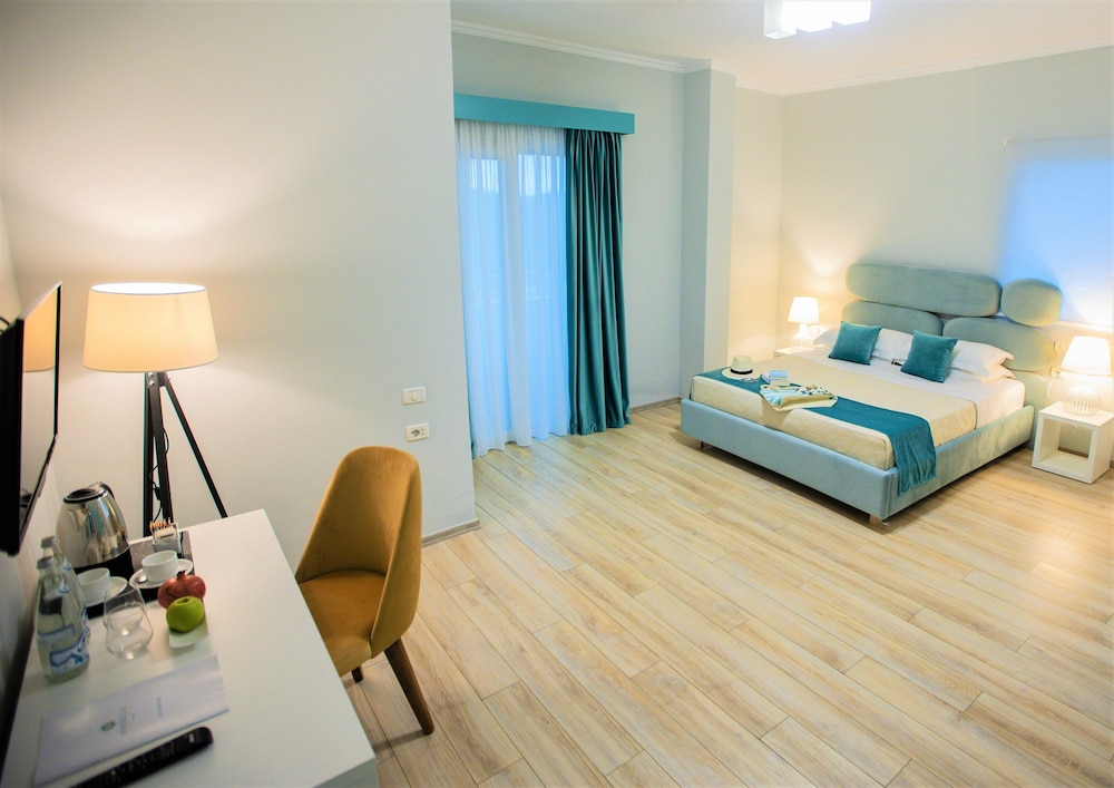 

Milano - Durrës - Marbella Beach Hotel