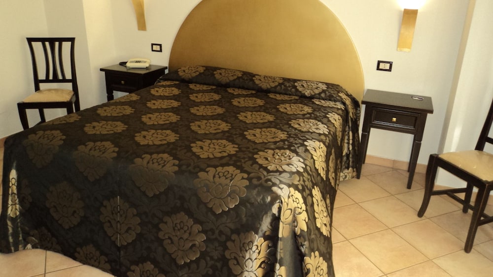 

Bologna - Saturnia - Hotel Rossi