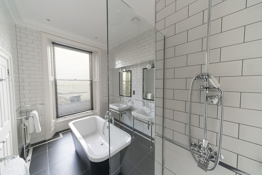 

Bari - St Andrews - Hotel Du Vin, St Andrews