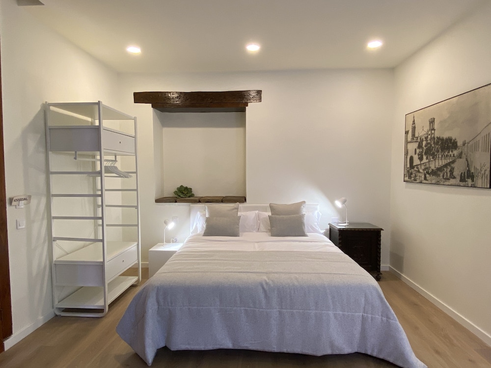 

Catania - San Cristóbal de La Laguna - Nava Suites