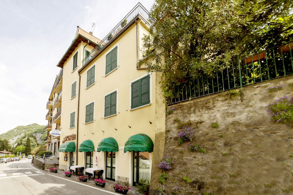 

Catania - Lago di Como, Laghi Italia - Hotel Montecodeno
