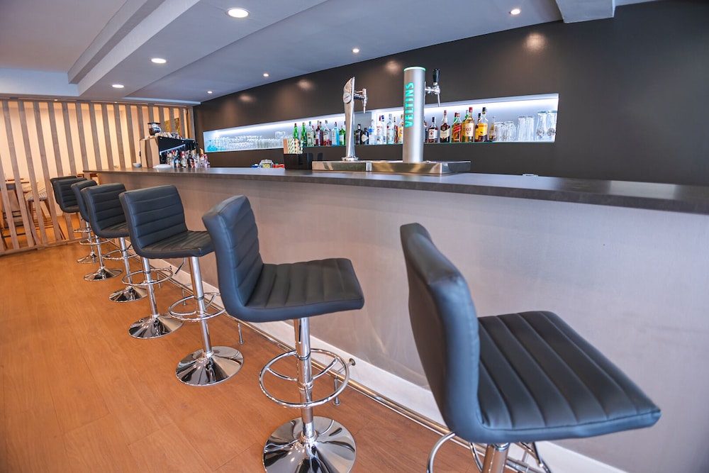 

Bologna - Can Pastilla - Planet Hotels BLUE
