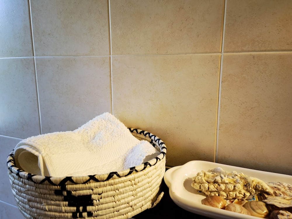 

Bologna - Tresnuraghes - La Corte degli Ulivi - Albergo Rurale