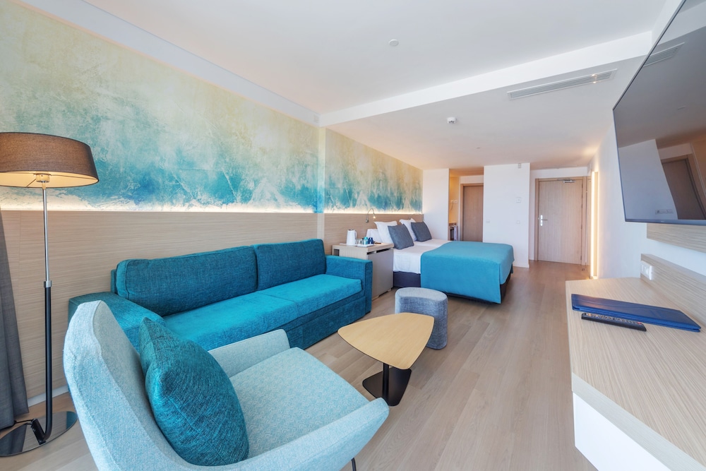 

Lamezia Terme - El Arenal - Aparthotel Fontanellas Playa