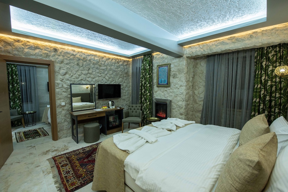

Bologna - Nevsehir - Ahiyan Hotel