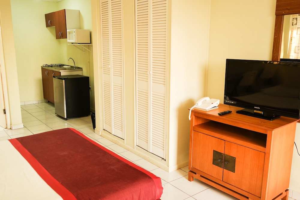 

Bologna - Palm Beach - Coconut Inn