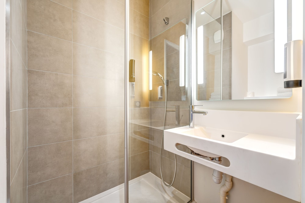 

Palermo - Rungis - B&B HOTEL Paris Ivry Quai de Seine