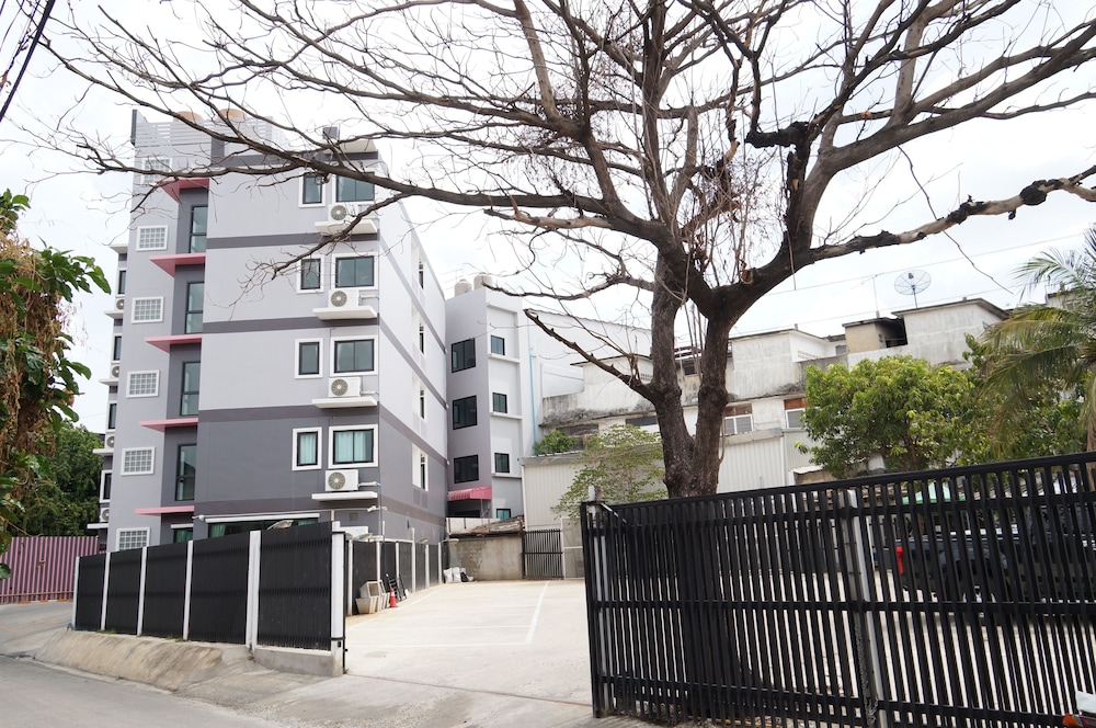 

Roma - Thung Si Kan - Ma Non Nont Hotel & Apartment