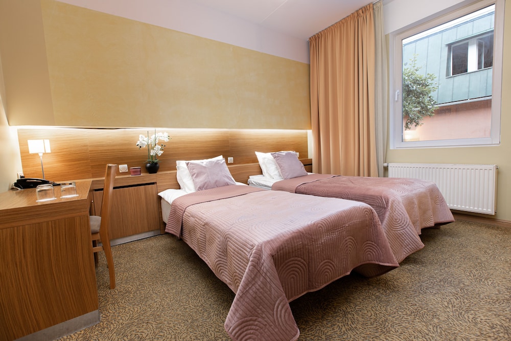 

Bologna - Tallinn - Bern Boutique Hotel