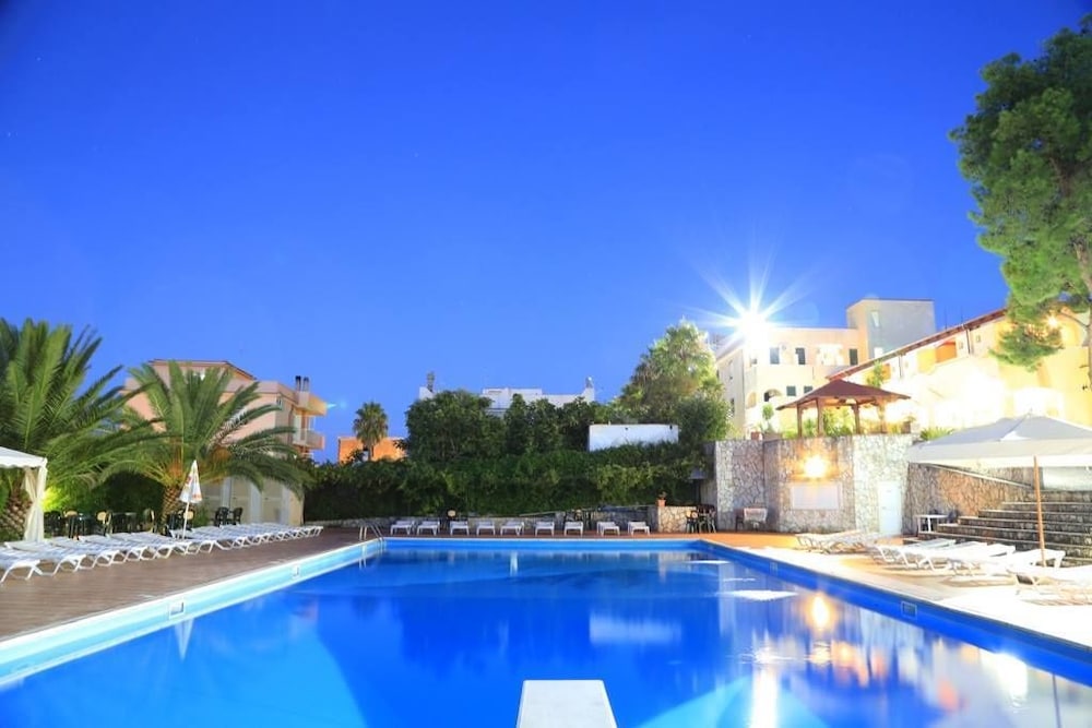 

Milano - Gargano, Mare Italia - Hotel Club Bellavista