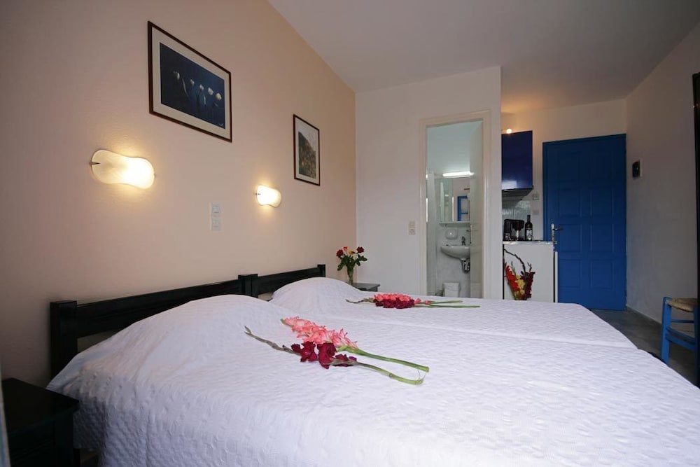 

Milano - Naxos, Isole Greche - Sunny Beach Studios