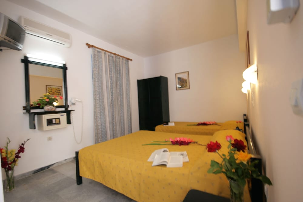 

Verona - Stelida - Sunny Beach Studios