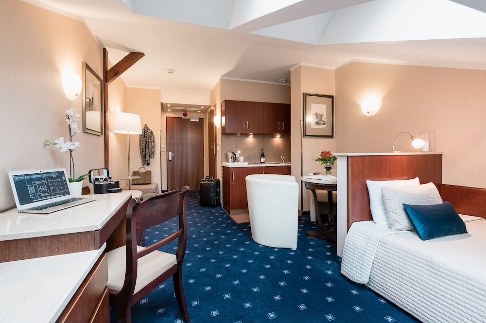 

Trieste - Cracovia - Booking Hotel Crown Piast & Spa