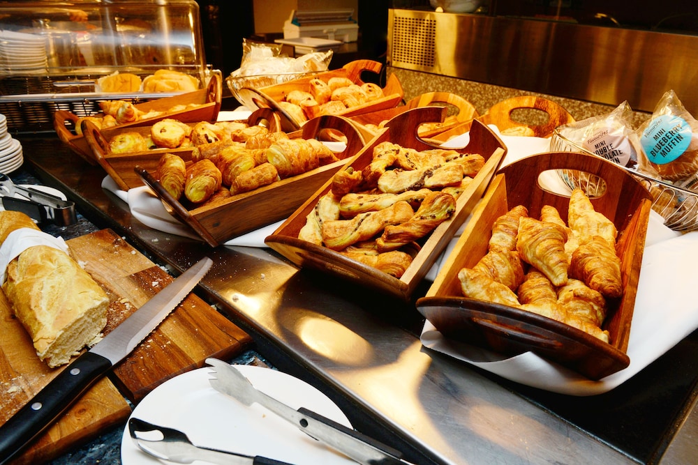 

Milano - Johnstone - Glynhill Hotel & Spa near Glasgow Airport