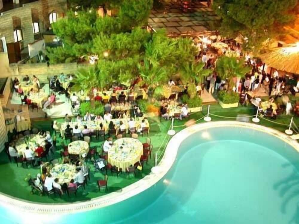 

Roma - Favara - Hotel Akrabello