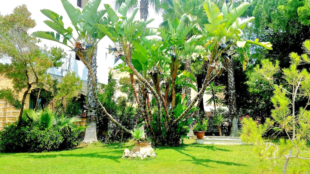 

Roma - Porto Empedocle - Hotel Akrabello