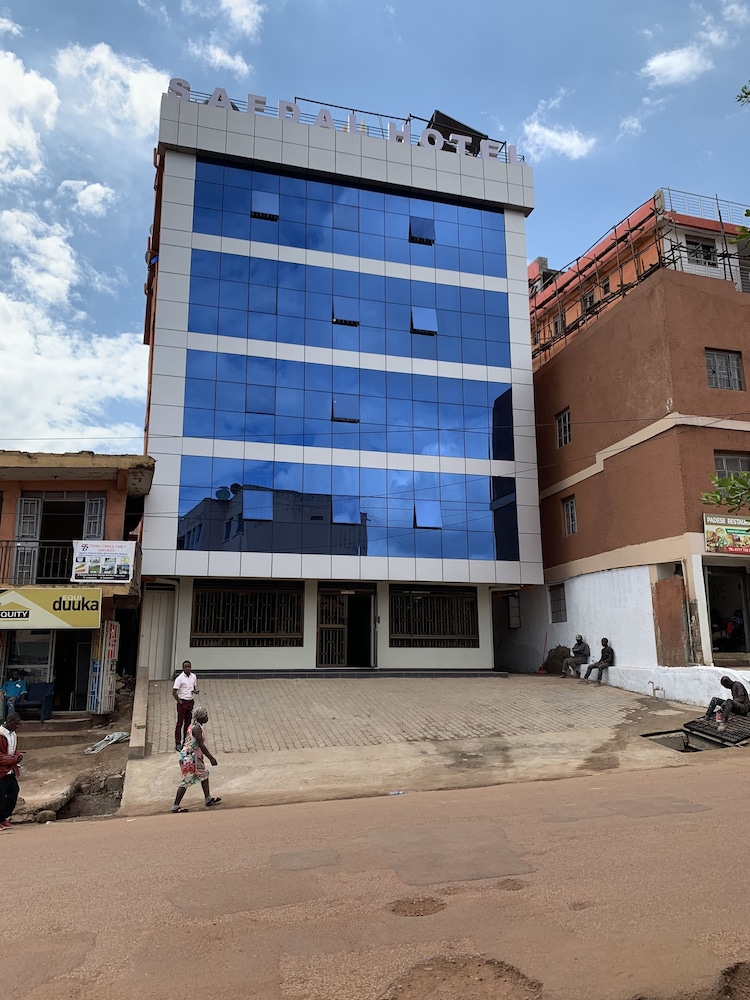 

Milano - Kampala - Safdal Hotel