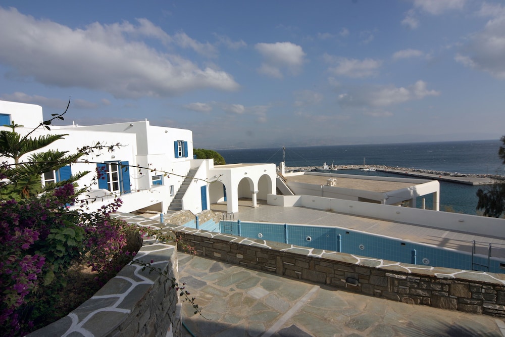 

Napoli - Drios - Arkas Inn