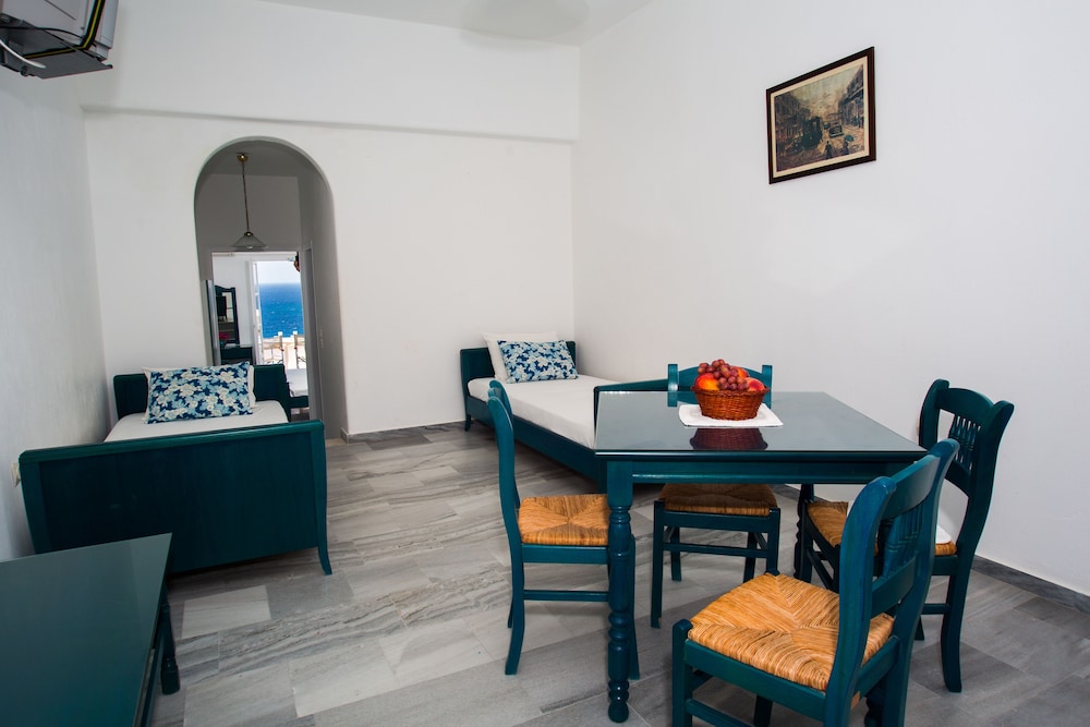 

Firenze - Logaras - Arkas Inn
