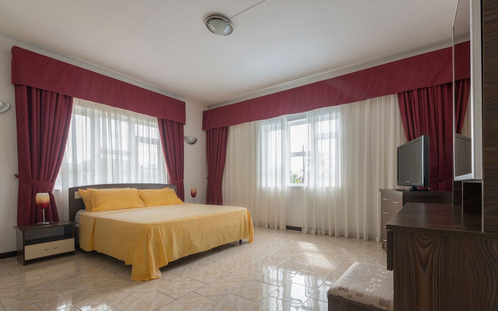 

Venezia - Pointe aux Cannoniers - Wanna Studio Apartments
