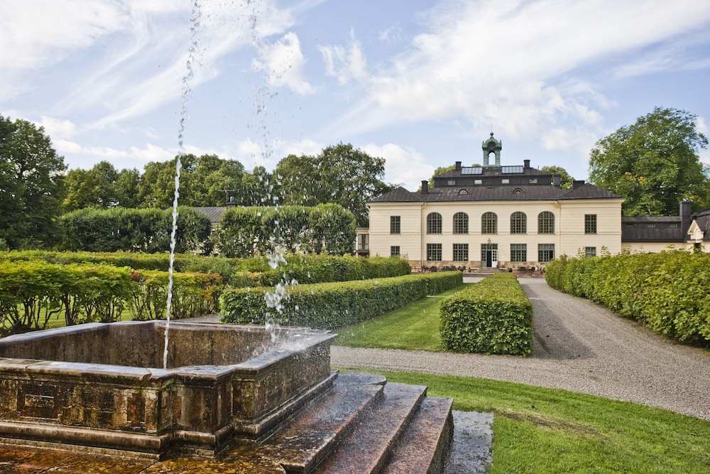 

Roma - Täby - Näsby Slott