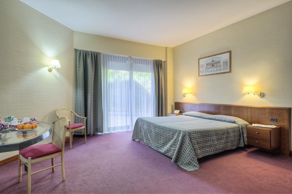 

Catania - Grottaferrata - Hotel Petra