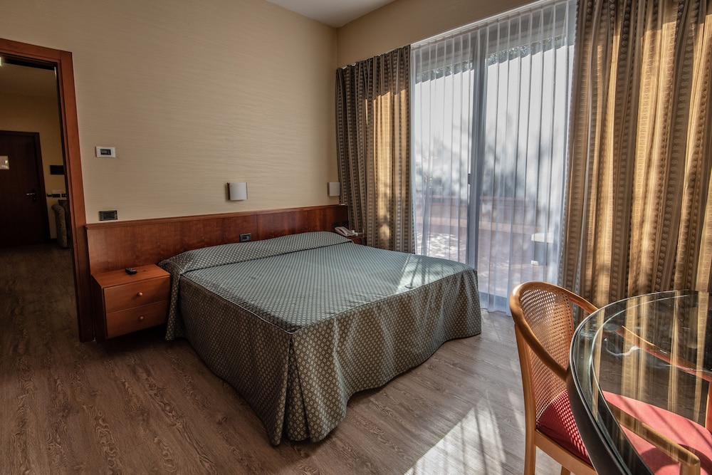 

Olbia - Grottaferrata - Hotel Petra