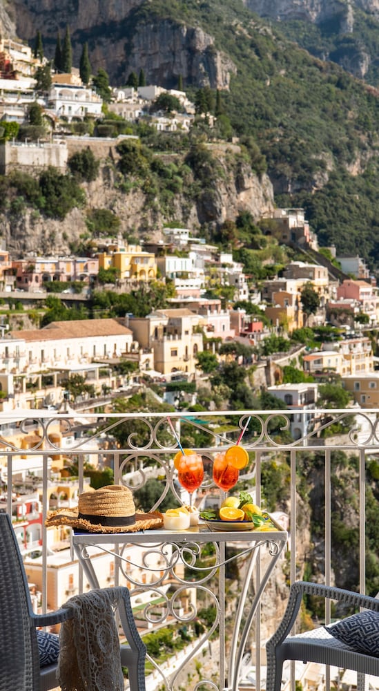 

Catania - Positano - Hotel Reginella