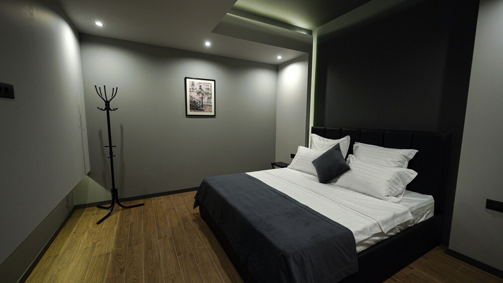 

Milano - Yerevan - Hotel Elion