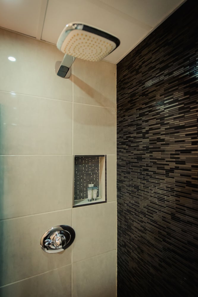 

Milano - Cork - Hotel Isaacs Cork City