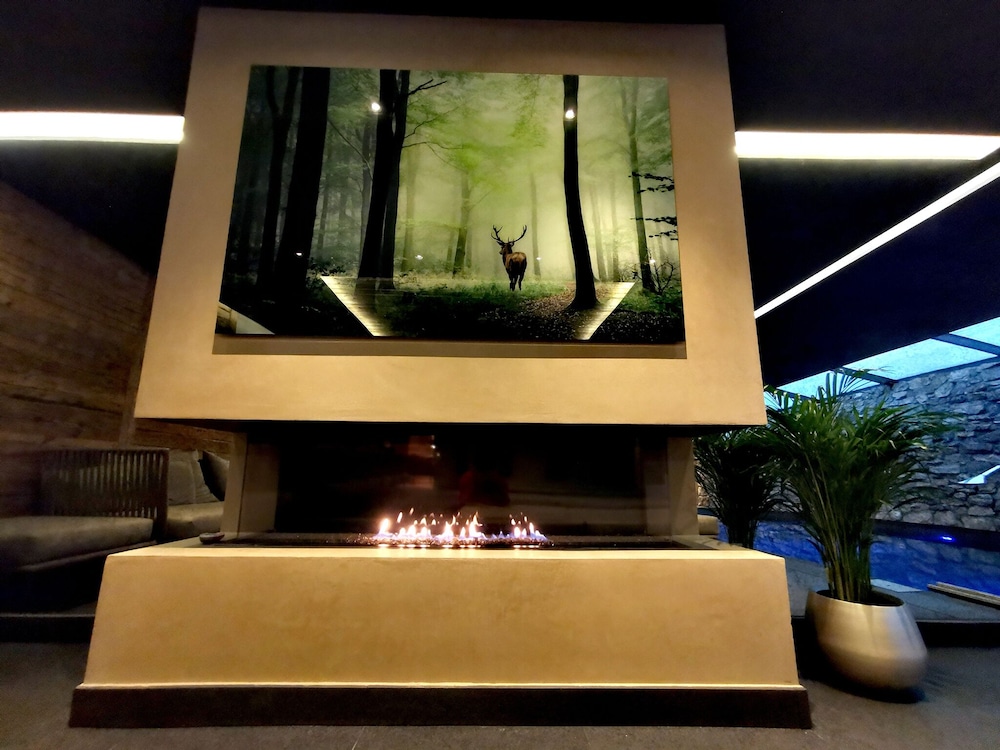 

Napoli - Gstaad - Hotel de Rougemont & Spa