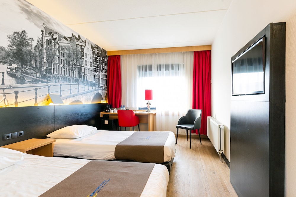 

Genova - Duivendrecht - Bastion Hotel Amsterdam Amstel