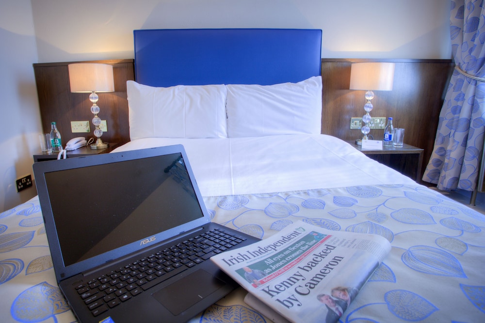 

Milano - Maynooth - The Lucan Spa Hotel