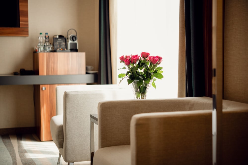 

Milano - Piaseczno - Warsaw Plaza Hotel
