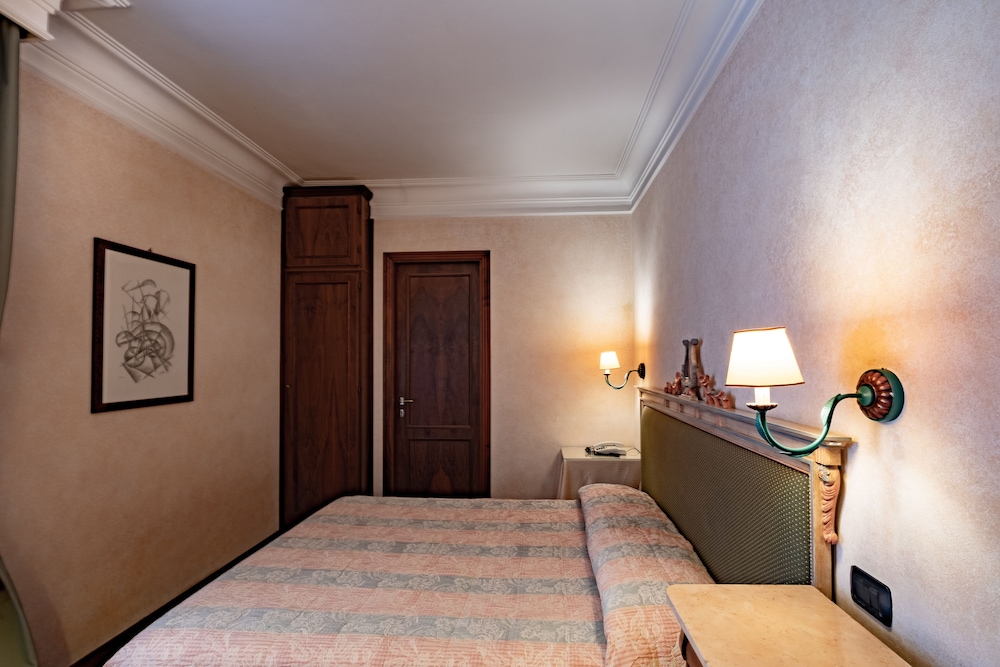 

Roma - Gubbio - Relais Ducale