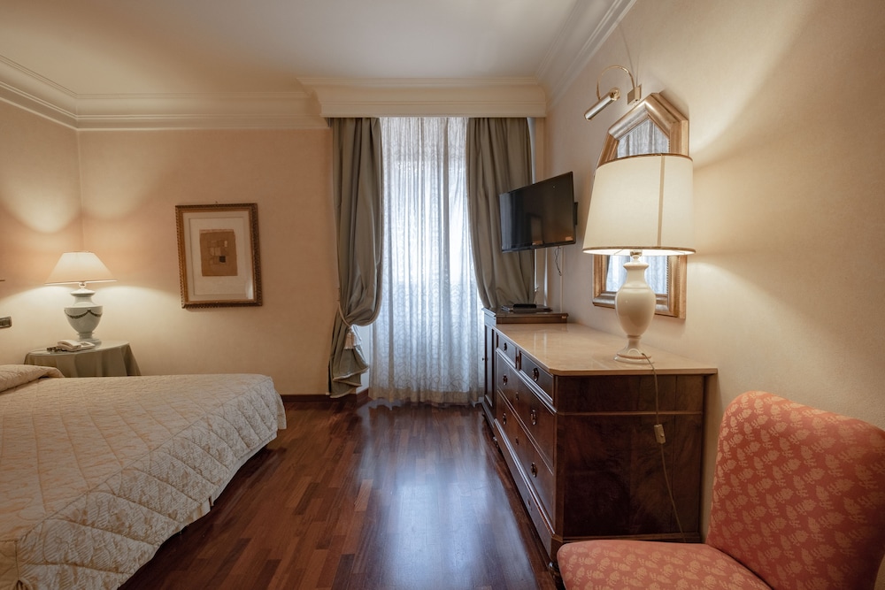 

Milano - Gubbio - Relais Ducale