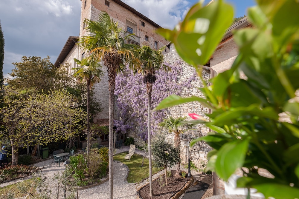 

Bologna - Gubbio - Relais Ducale