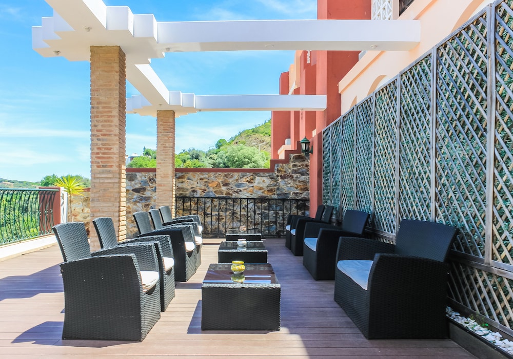 

Roma - Lagoa - Hotel Colina Dos Mouros