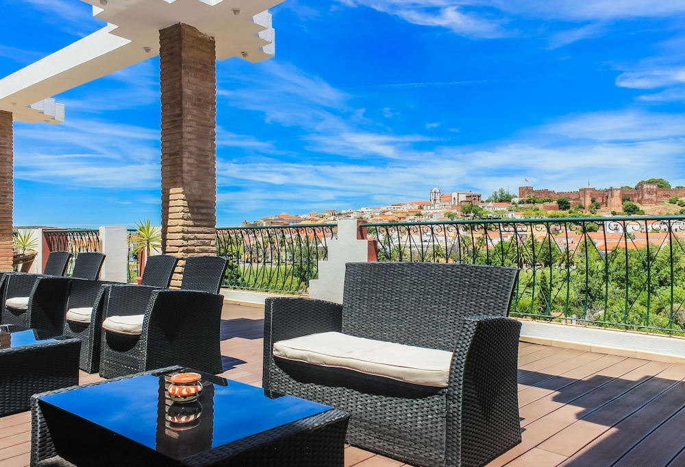 

Milano - Lagoa - Hotel Colina Dos Mouros