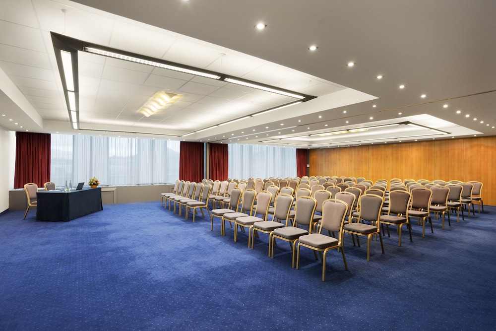 

Milano - Ginevra - Ramada Encore By Wyndham Geneva