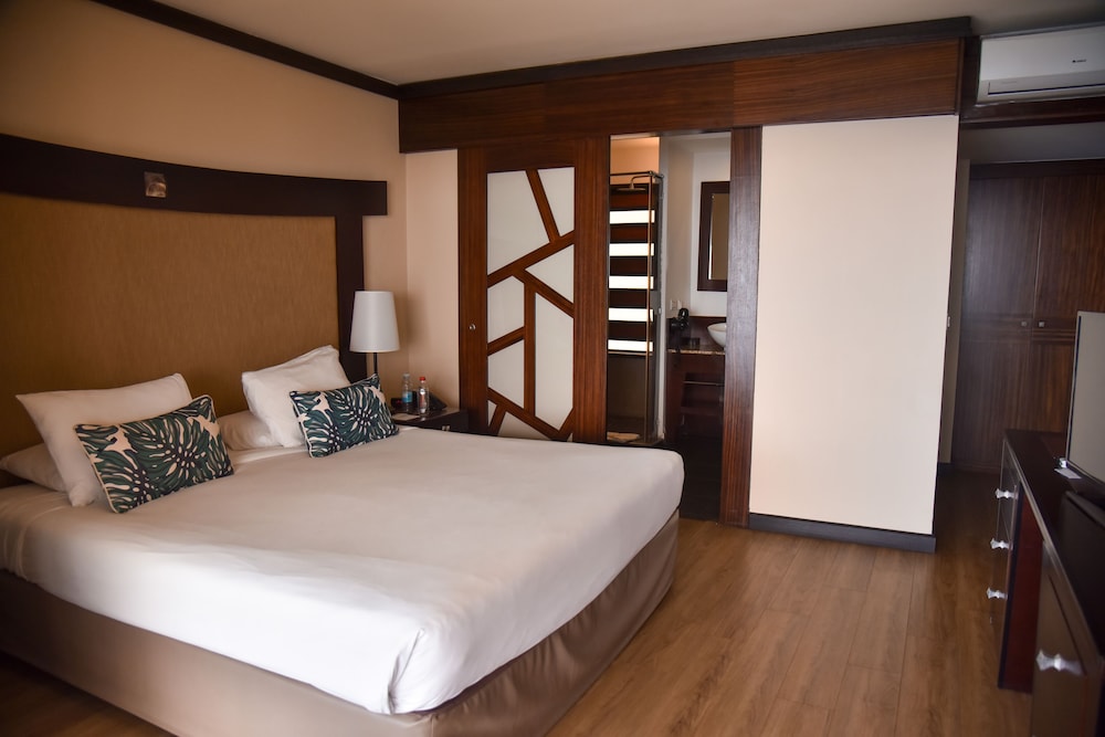 

Milano - Papeete - Le Tahiti by Pearl Resorts
